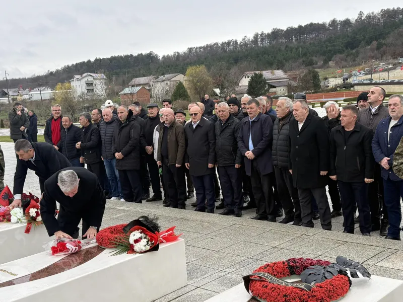 “KLA Veterans pay tribute in Prekaz, Gucati sends November holiday greetings”