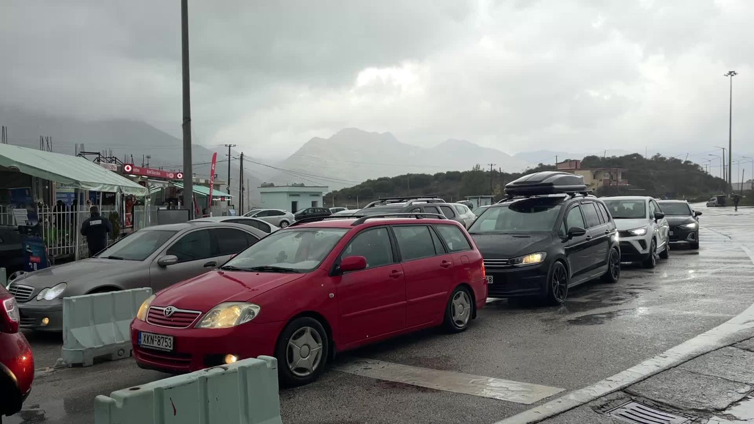 Kakavija: 10,000 Migrants Return to Greece After the End of the Holidays