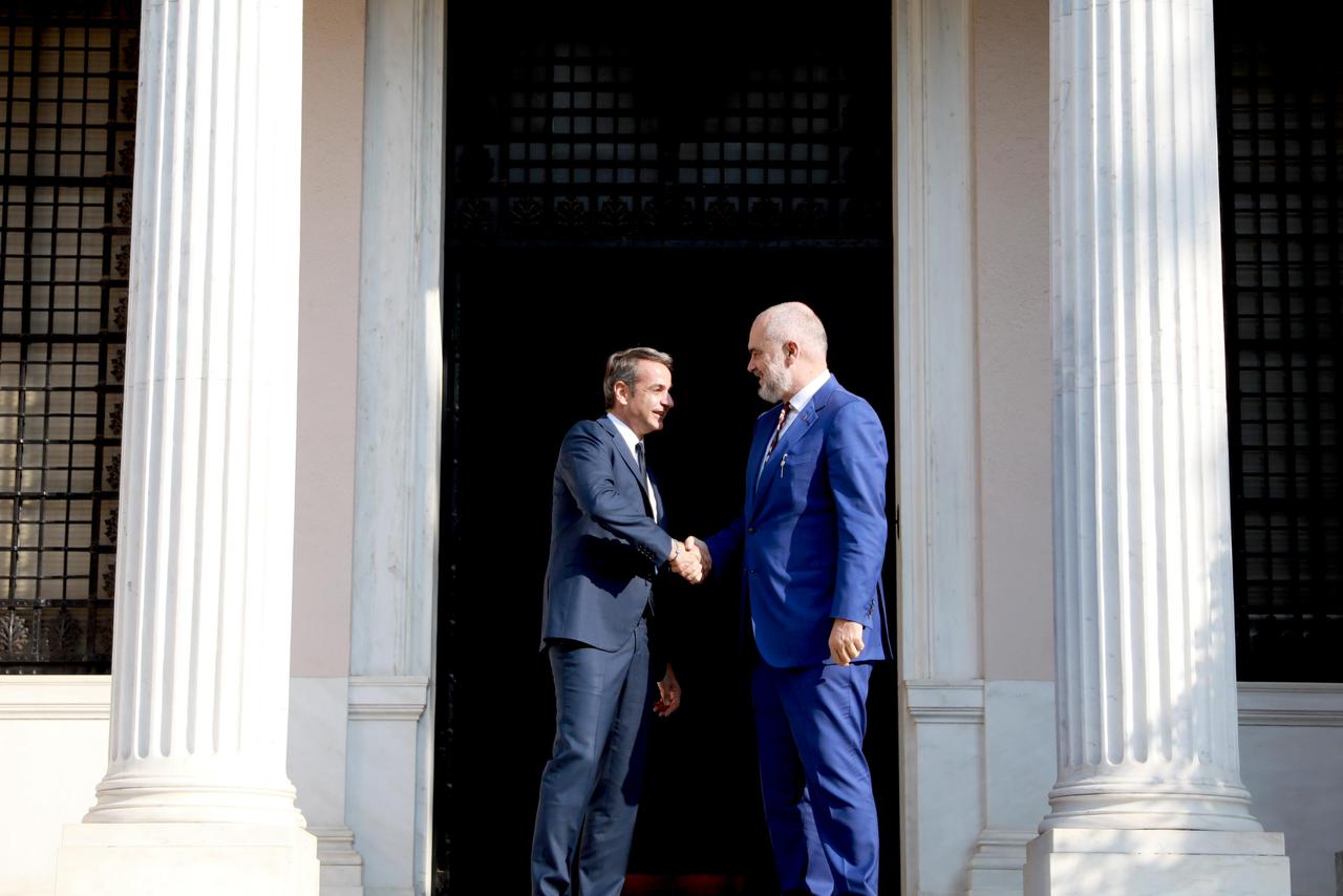 Rama visits Greece, to attend the Delphi Economic Forum; meeting also with Mitsotakis