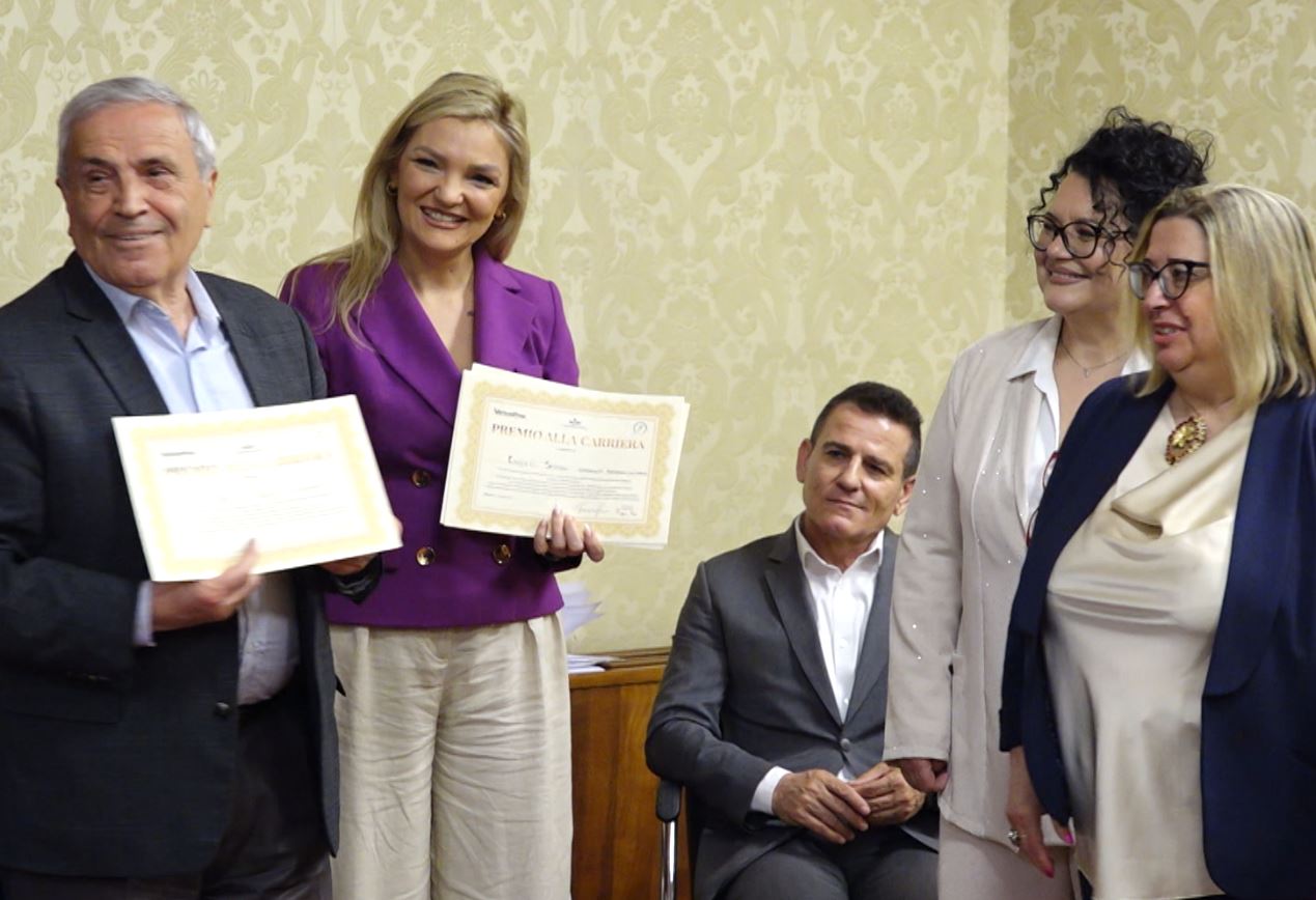 Albanian Journalists Union honors figures of the media