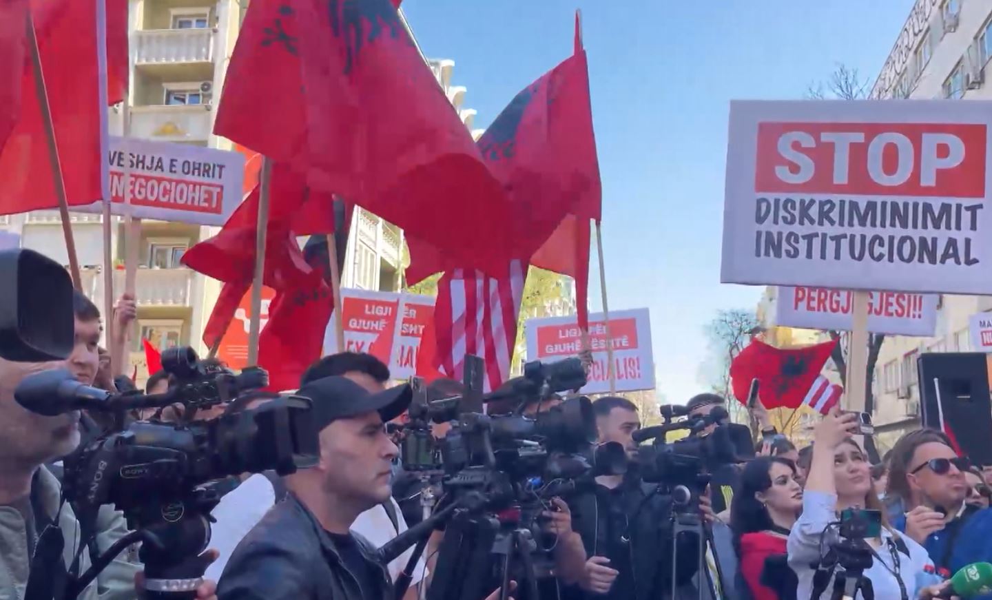 New Protest in Skopje, Albanian Students Demand Full Implementation of the Albanian Language