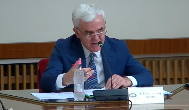 Fatmir Xhafaj Signs 14 Plans for Oversight of Independent Institutions