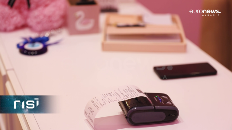 Risi | Aplikacioni “eBiznes” i Vodafone, zgjidhje për shumë biznese për procesin e fiskalizimit