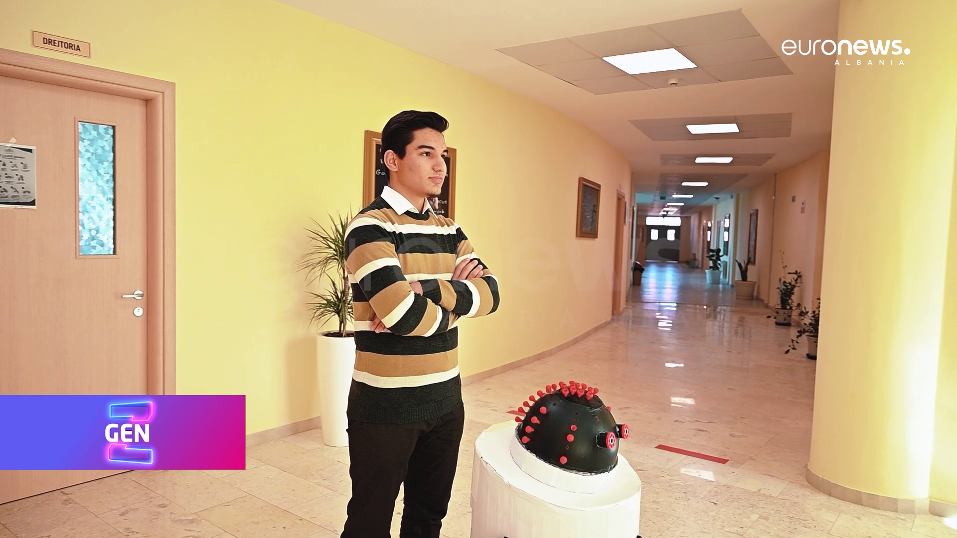 17-vjeçari shqiptar që ka krijuar një robot dezinfektues