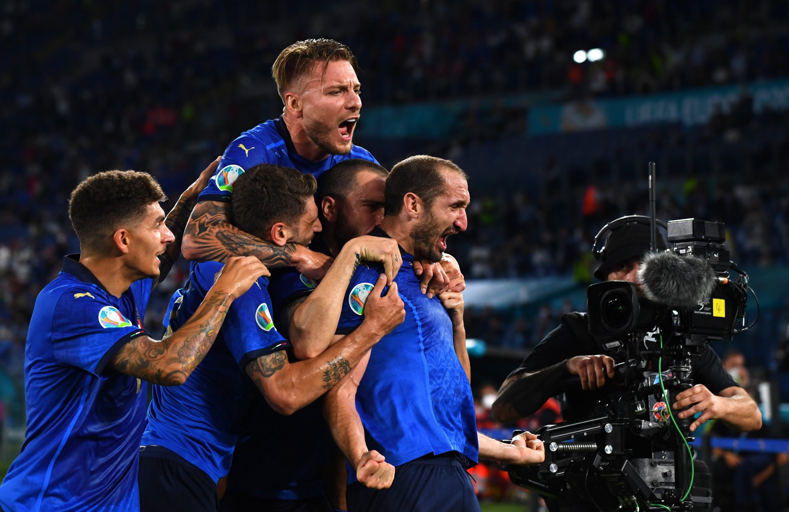 Italia bëhet finalistja e parë e Euro 2020, eliminojnë Spanjën me penallti