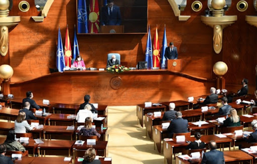 Dështon mocioni i mosbesimit ndaj Zoran Zaev