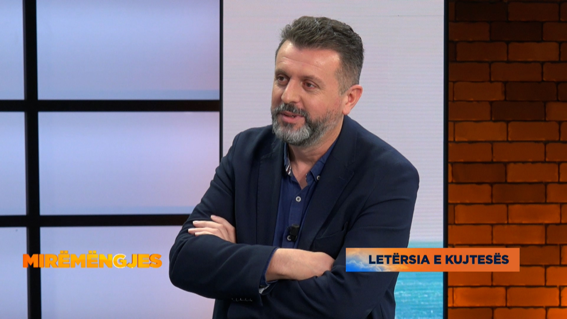 Ag Apolloni sjell librin për nënën gjakovare që humbi 4 djemtë e saj në luftën e Kosovës