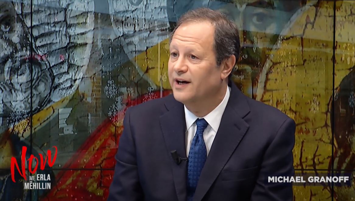 Kreu i Fondit Shqiptaro-Amerikan: Ambasada e SHBA në Tiranë qendron në anën e duhur