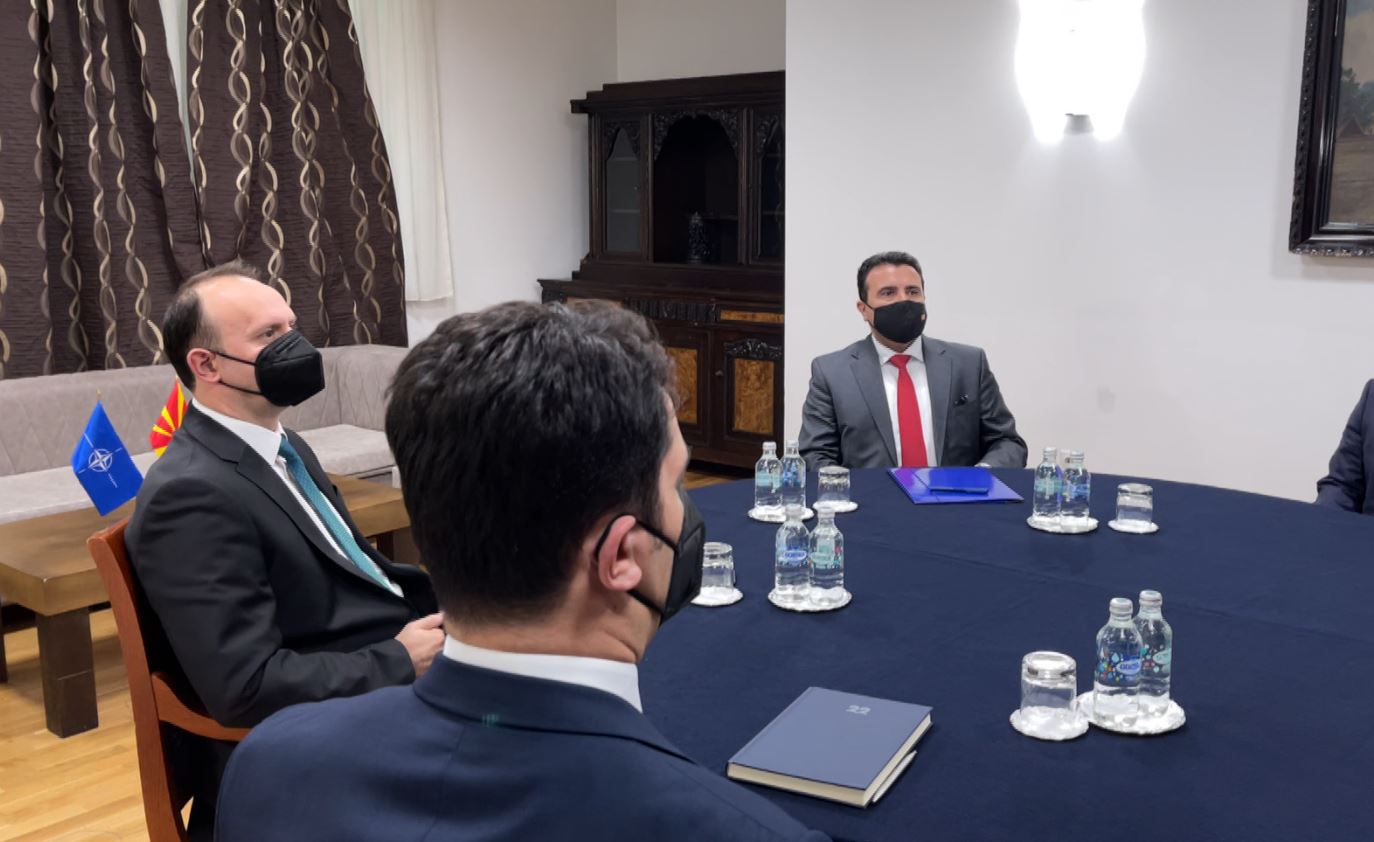Negociata me partinë shqiptare, Zaev takon kreun e Alternativës