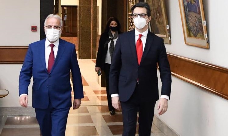 Dorëheqja e Zaev, brenda 10 ditëve Presidenti duhet të caktojë mandatarin për kryeministër