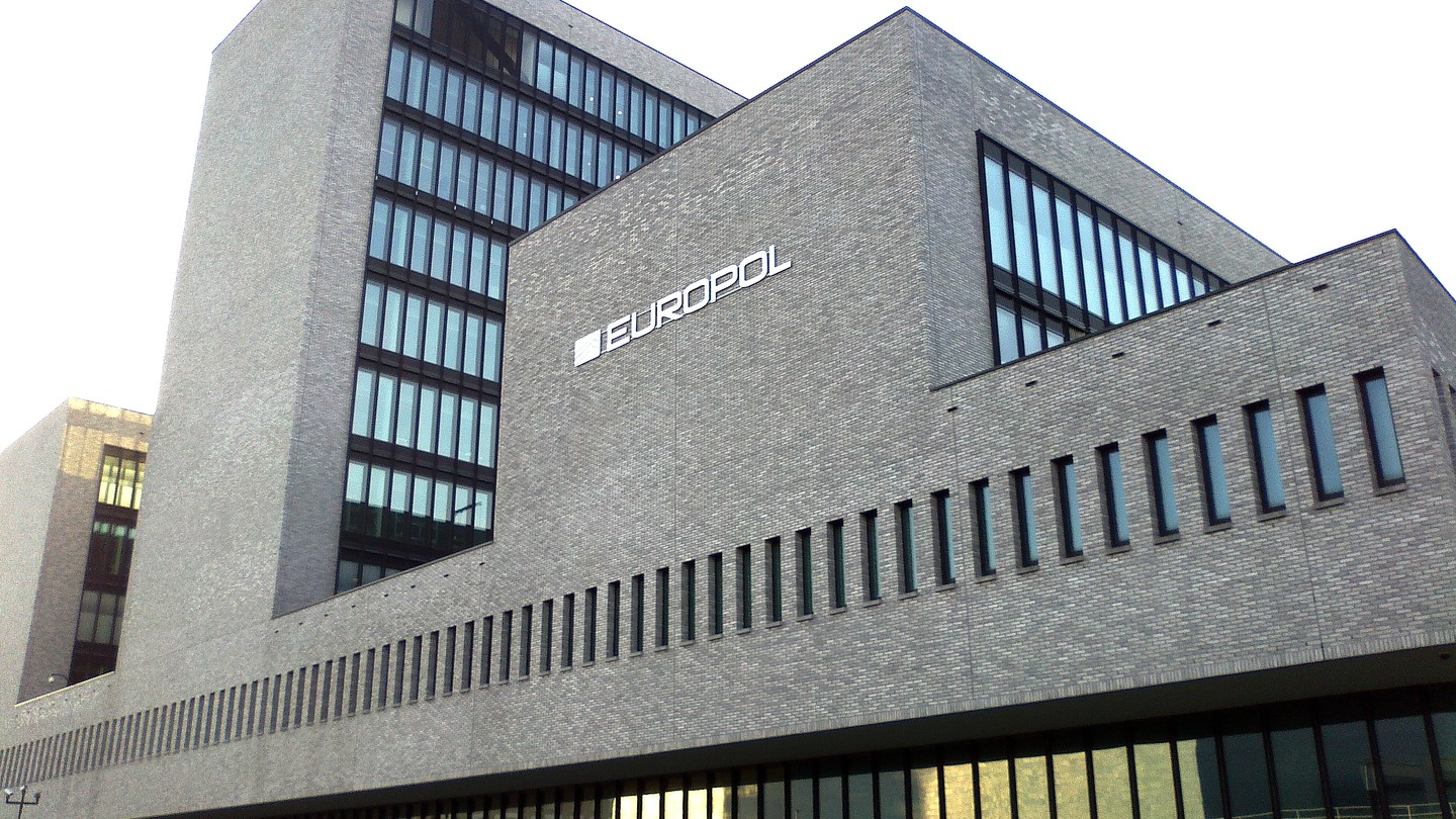BE merr masa për të forcuar Europol-in kundër krimit dixhital dhe ndërkufitar
