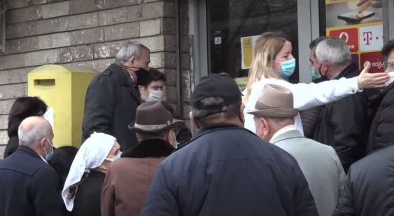 Pensionet e politikanëve shqiptarë 8-10 fish më shumë se të qytetarëve
