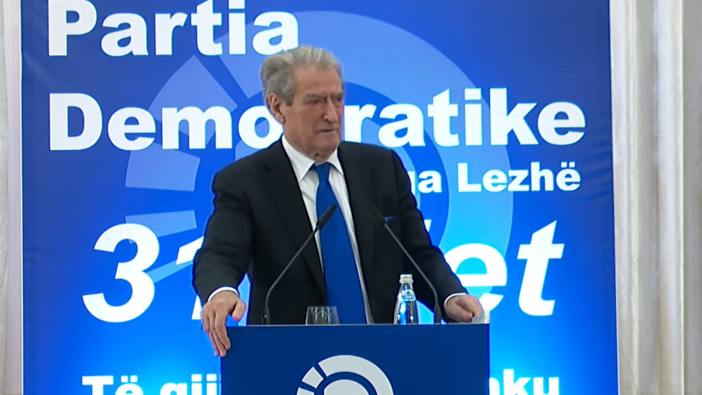 Berisha reagon pas dorëheqjes së Bashës në krye të PD