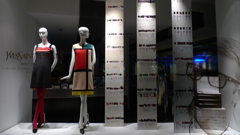 Yves Saint Laurent në muzetë e Parisit