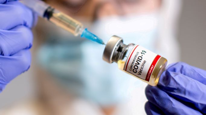 Vaksinë kundër COVID, CREDITS: REUTERS