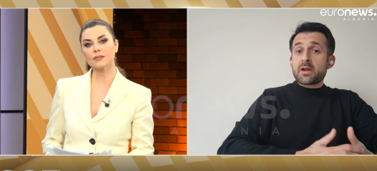Gazetari italian tregon sa rrezikon Elsa Lila