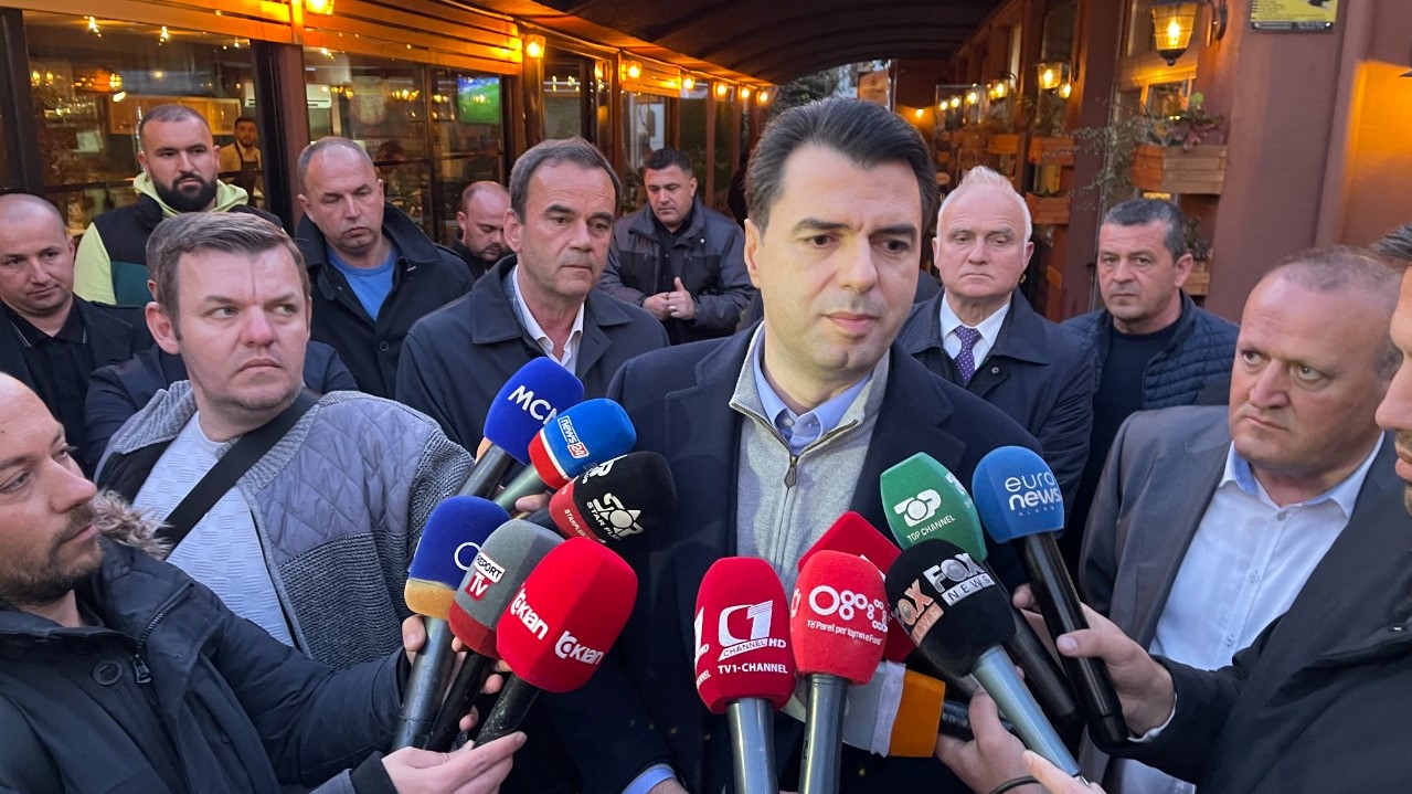 Basha i shmanget pyetjes për rikandidimin në krye të PD-së