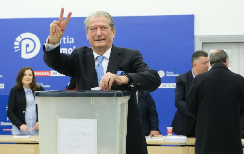 Shpallen fituesit në zgjedhjet e Rithemelimit për disa degë të PD-së