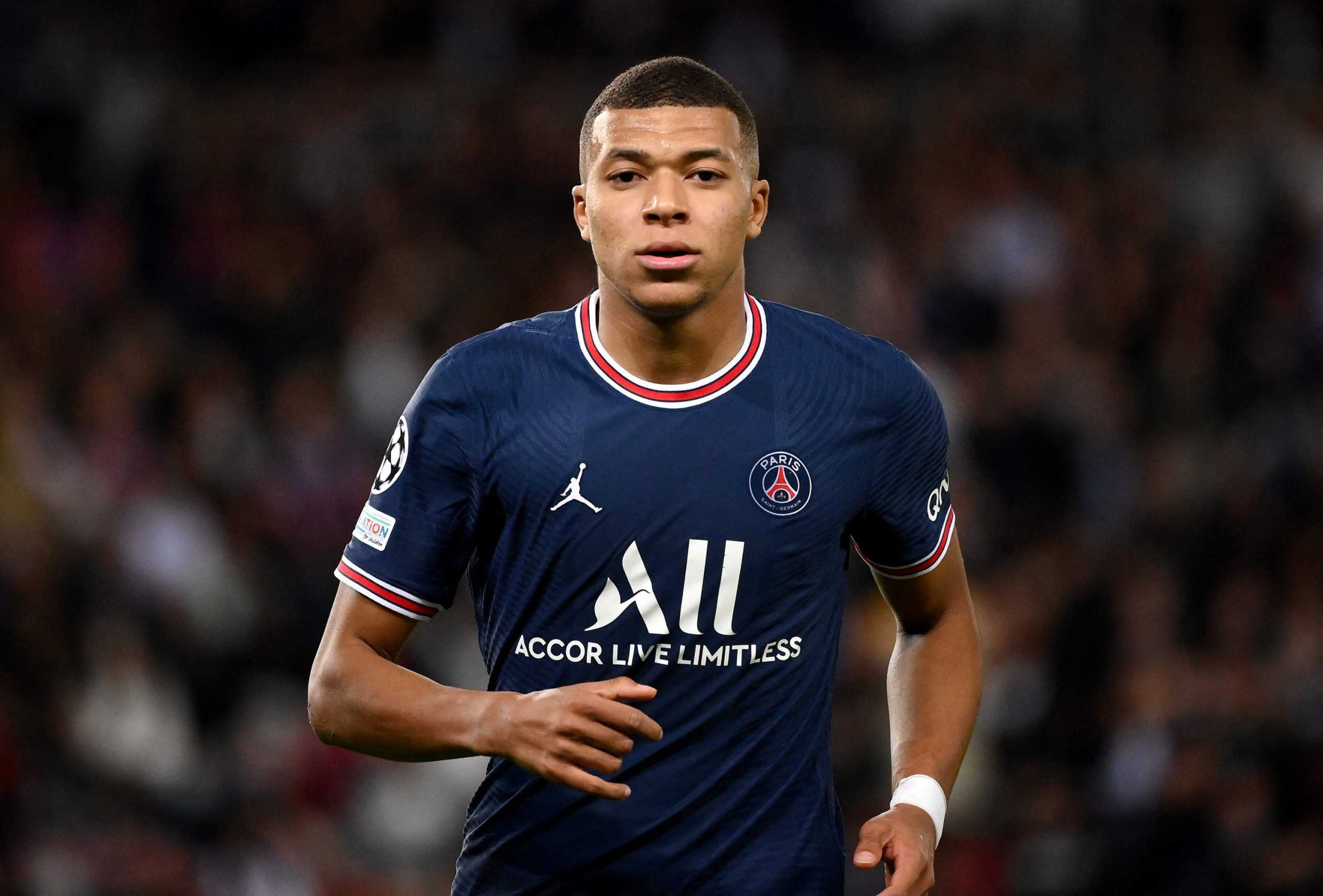 300 mln euro për Mbappé, Al Hilal dorëzon ofertën për lojtarin tek PSG