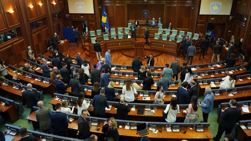 Tensione në Kuvendin e Kosovës