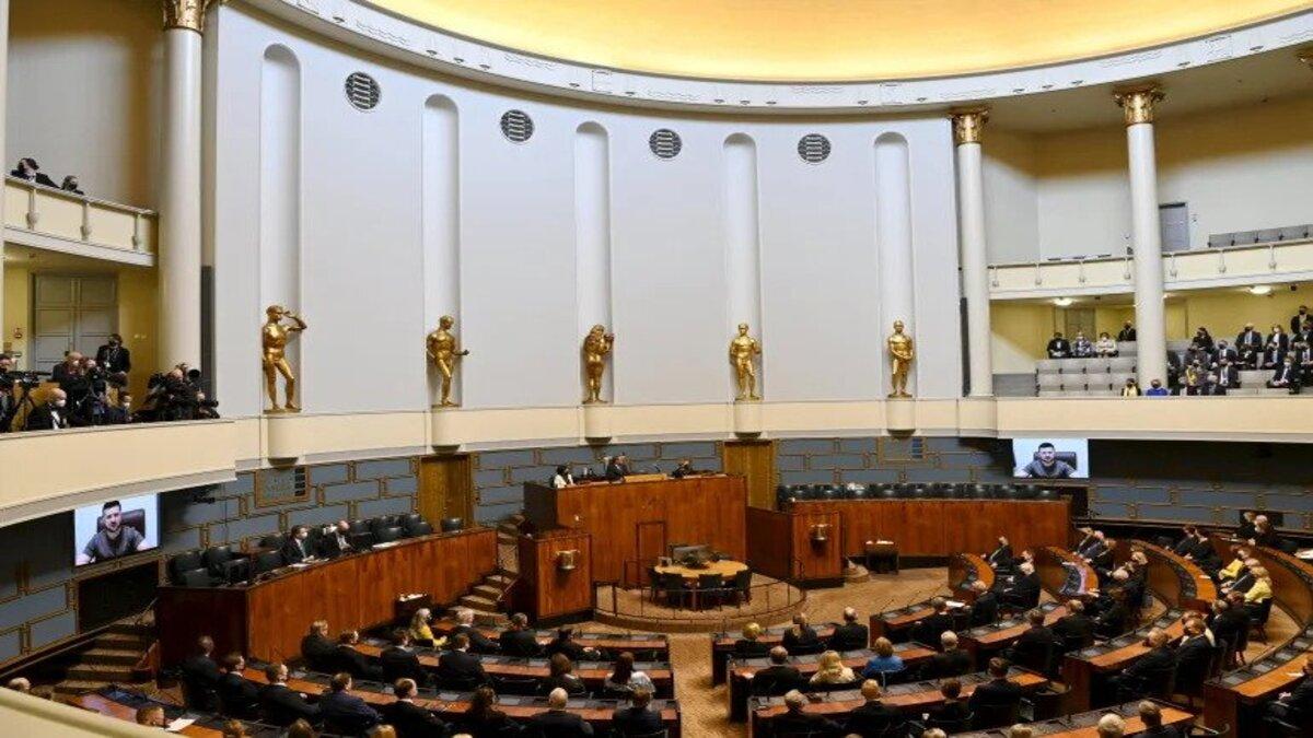 Parlamenti i Finlandës miraton kërkesën për anëtarësimin në NATO