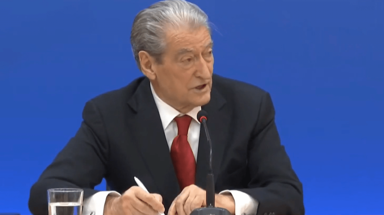 Debati për presidentin, Berisha: Nuk përfshihemi në parodi