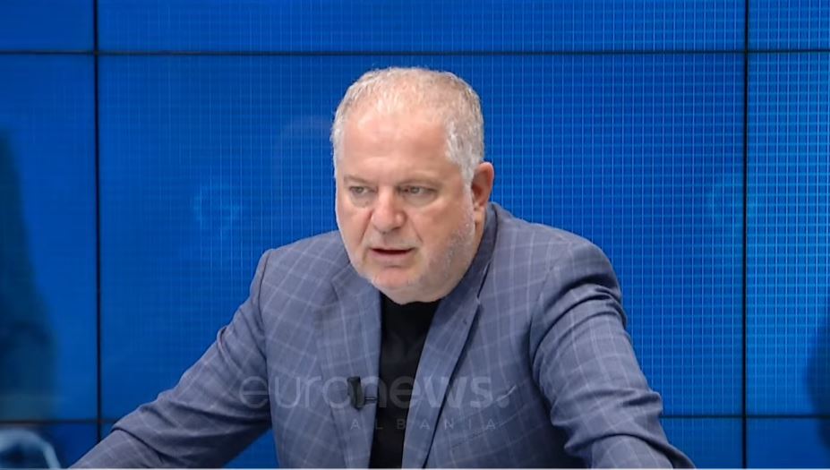 Haxhiu kritik me Kurtin: Del e flet kot, as fjalët e bukura s’i kanë më kuptim