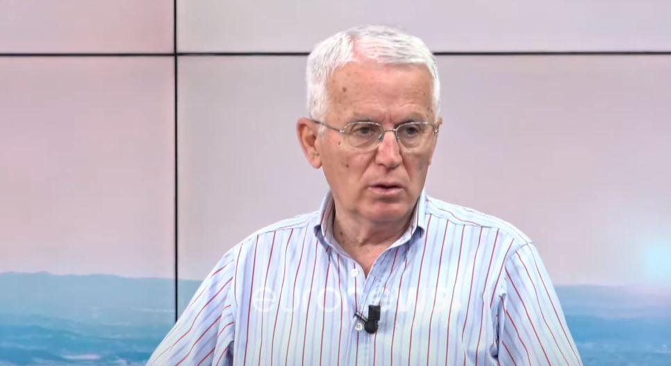 Ulja e mesatares që të mos mbyllen degët në fakultet, thotë eksperti i arsimit