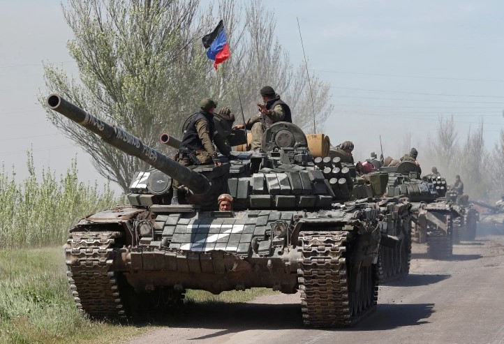 Forcat ruse marrin kontrollin e dy qyteteve në Ukrainën Lindore