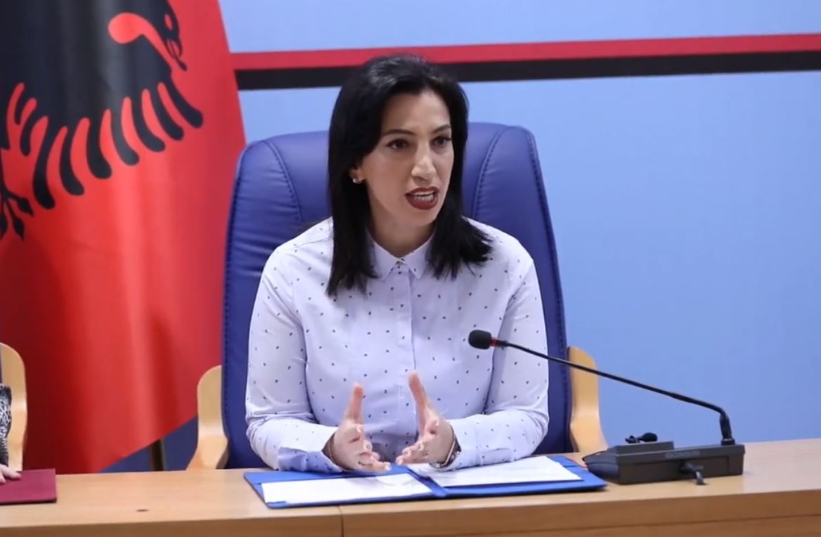 Ulet praktika për mësuesit e rinj, Kushi: Nuk do të jetë më një vit, por tre muaj