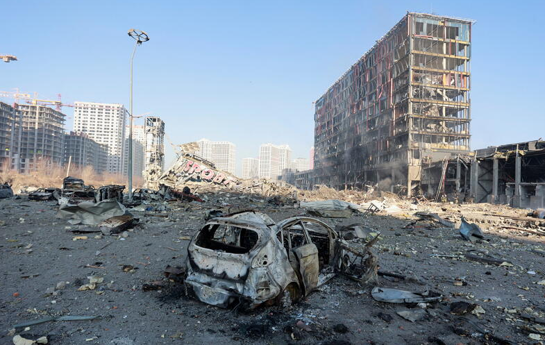 Rusët godasin Kievin, Zelensky: Trupat terroriste shtuan sulmet