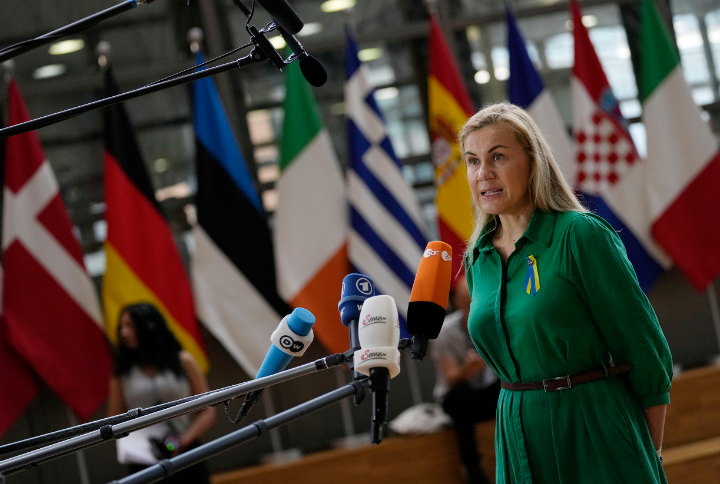 BE e cilëson të motivuar politikisht lëvizjen e Rusisë për reduktimin e gazit