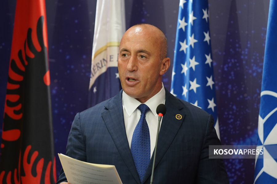 Haradinaj thirrje Kurtit: Pezullo zbatimin e vendimit për targat!