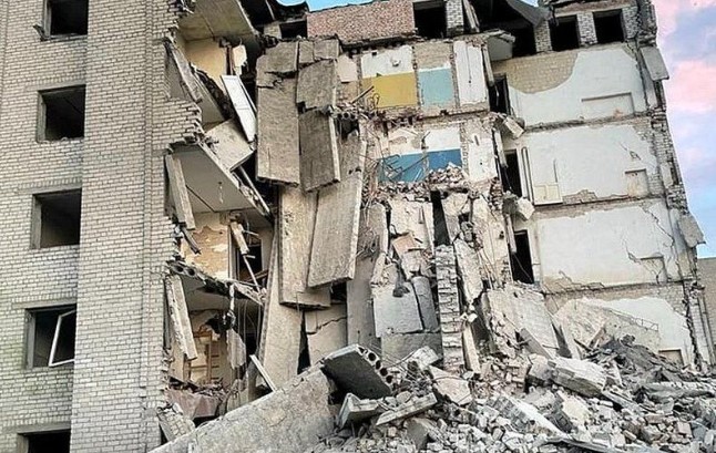 Raketat ruse godasin bllokun e banimit në Ukrainën Lindore, 15 viktima