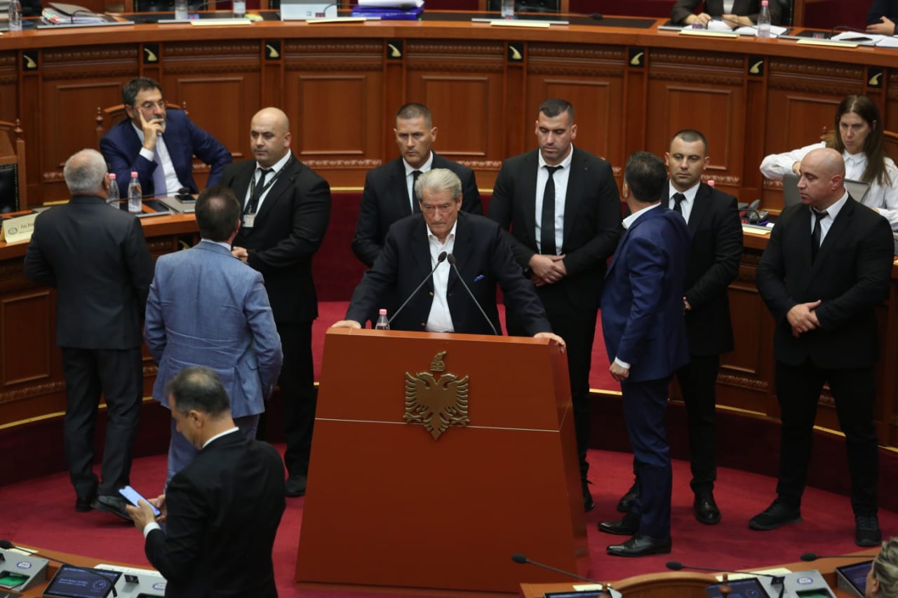 Sali Berisha në Kuvend