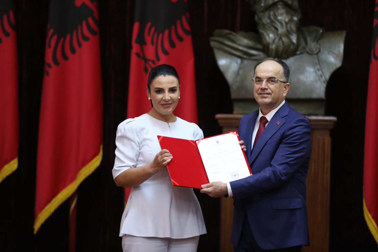 Presidenti Begaj dekreton ndryshimet në qeveri