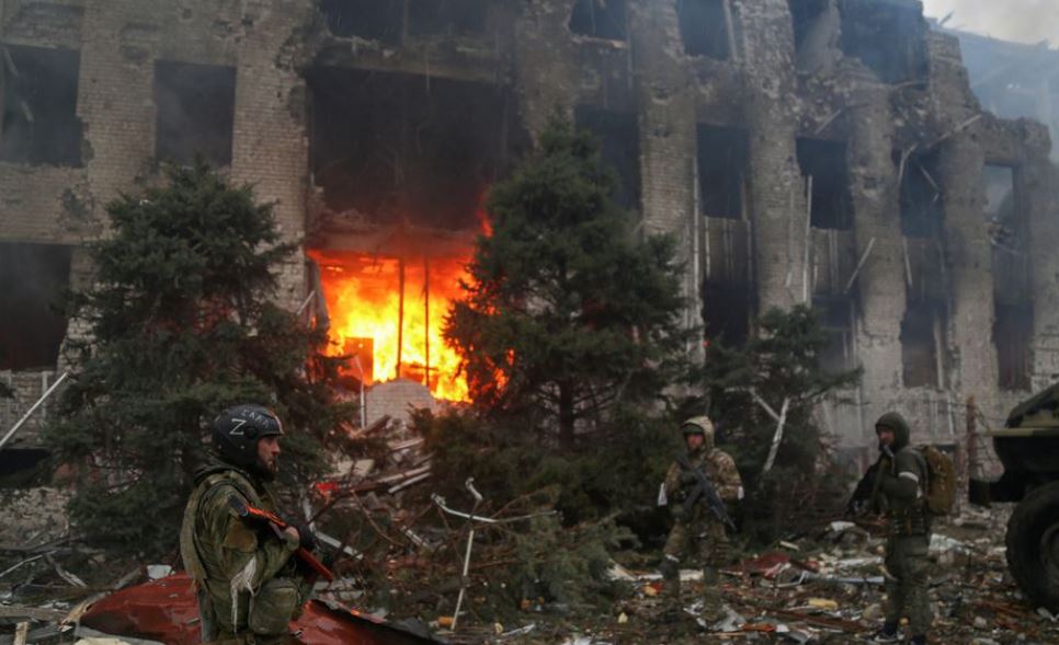 Shi raketash në Ukrainë; rusët nuk ndalen, sulmojnë qytete e fshatra