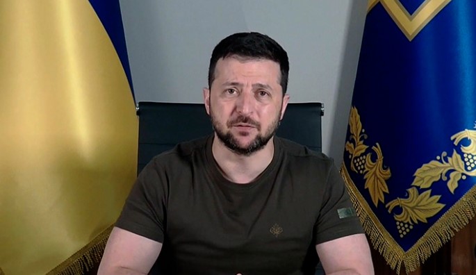 Zelenski: Rusët kontrollojnë Luhanskun, por nuk do të japim territor