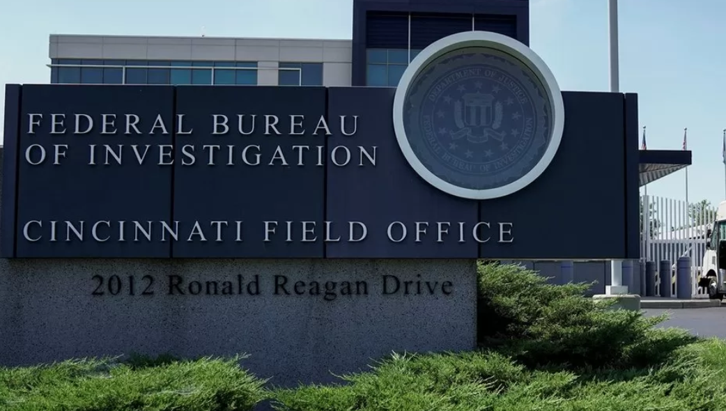 Qëllohet për vdekje një person që sulmoi zyrat e FBI