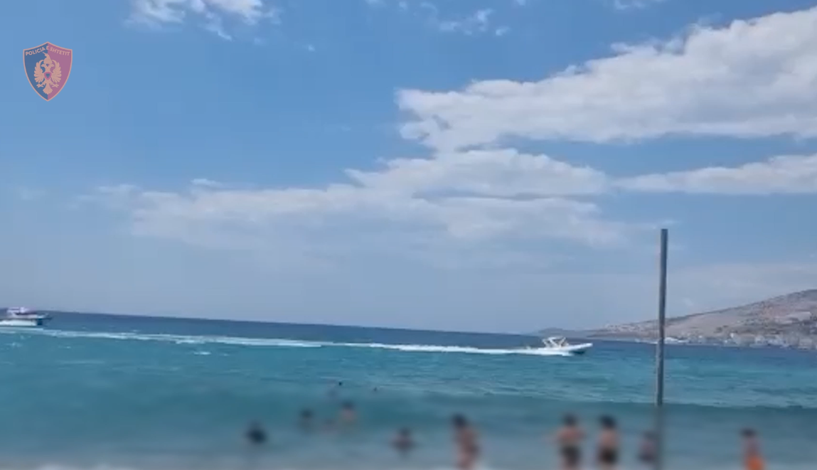 Tentoi t’i ikë policisë me gomone, gjobitet 61-vjeçarit në Sarandë