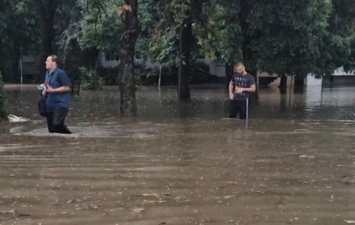 Përmbytje në Shkup, ende nuk ka bilanc të dëmeve nga shirat