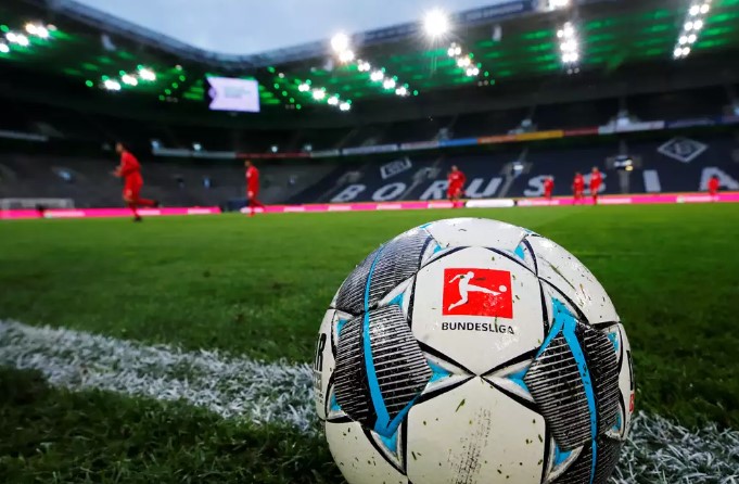 Rikthehen ndeshjet sportive, nis sonte Premier League, Ligue 1 dhe Bundesliga