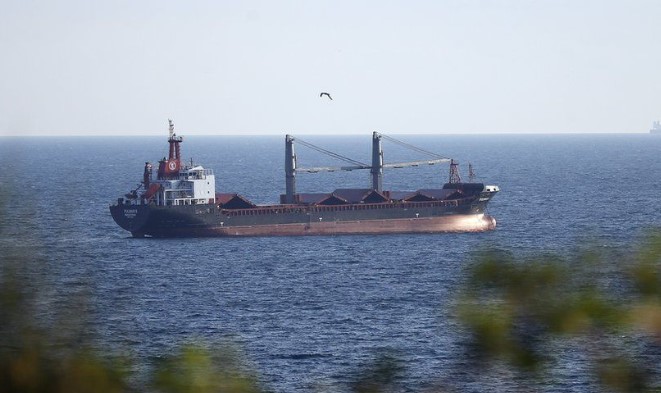 Katër anije të tjera me grurë nisen nga portet e Ukrainës
