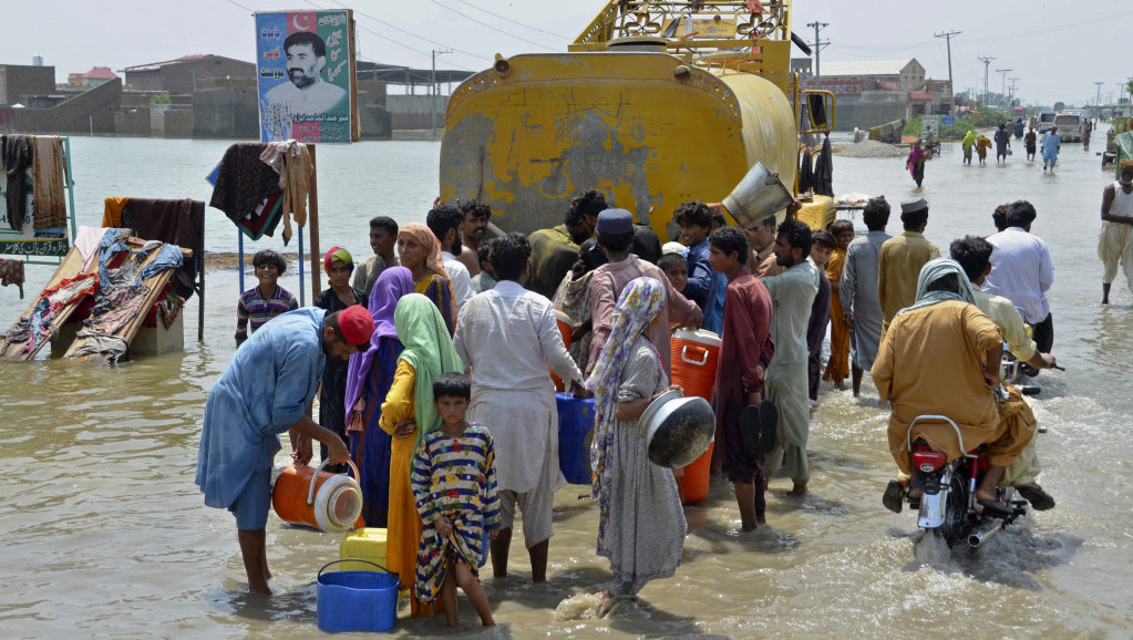35 ton ndihma për Pakistanin nga SHBA-ja