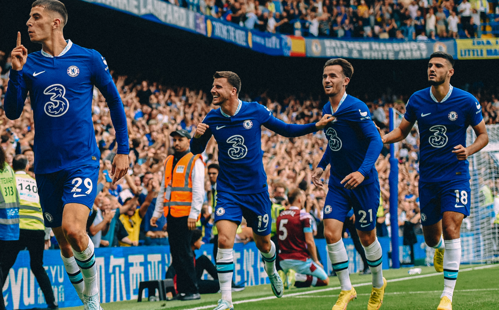 Kampionati anglez, ngecin City dhe Liverpool, fitojnë Chelsea dhe Tottenham