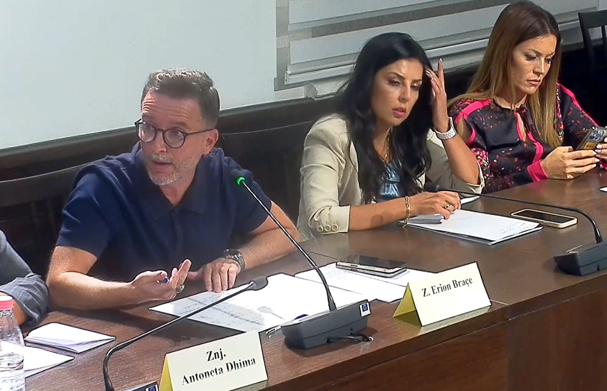Qeveria ndan 50 mln euro ‘ndihmë’, Braçe kritika për planin e kursimit në energji 