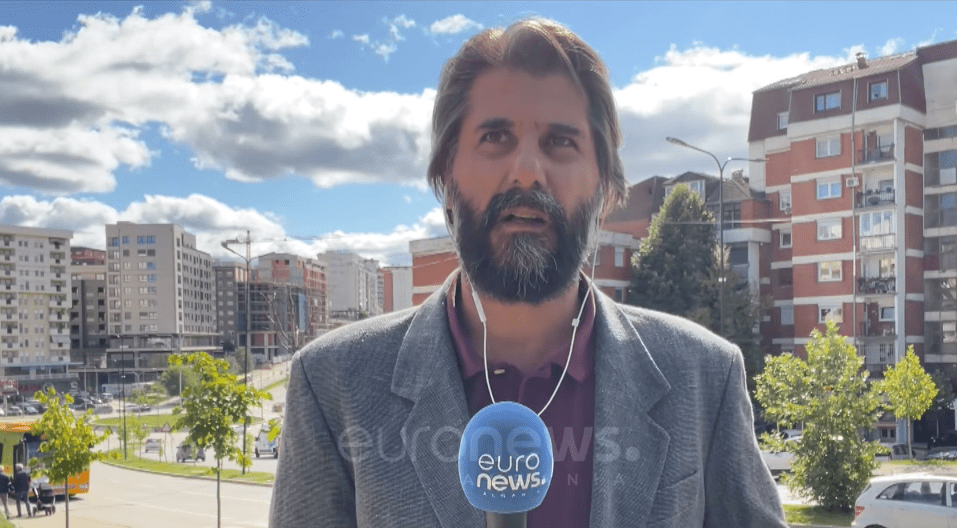 ‘Vuçiç po frikëson qytetarët’, regjistrimi i targave pritet të jetë proces i gjatë