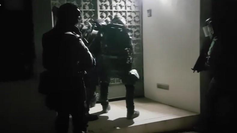 VIDEO| Shkatërrohet banda shqiptare në Spanjë, policia ndërhyrje speciale