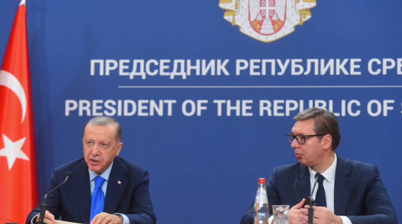 Erdogan në Serbi, Vuçiç i kërkon ndihmë për energji e dronë