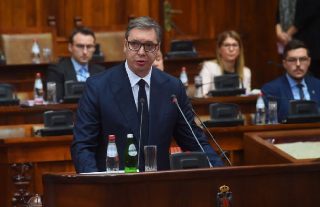 Vuçiç: Serbia të vazhdojë fushatën e çnjohjes së Kosovës